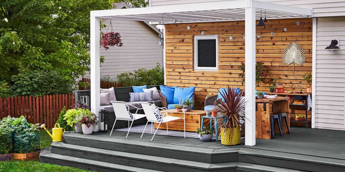 Optimising Your Outdoor Area with Compact Deck Designs