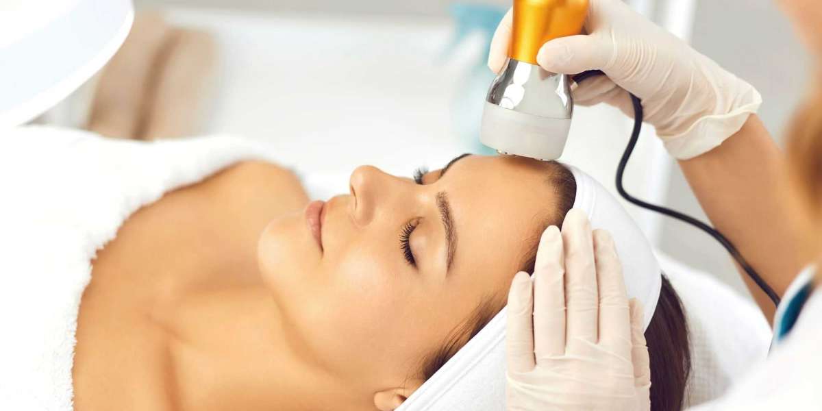 How Laser Skin Tightening Can Improve Jawline Definition