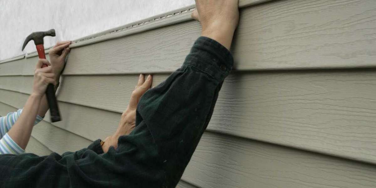 How Can Vinyl Siding Improve Your Home’s Curb Appeal?